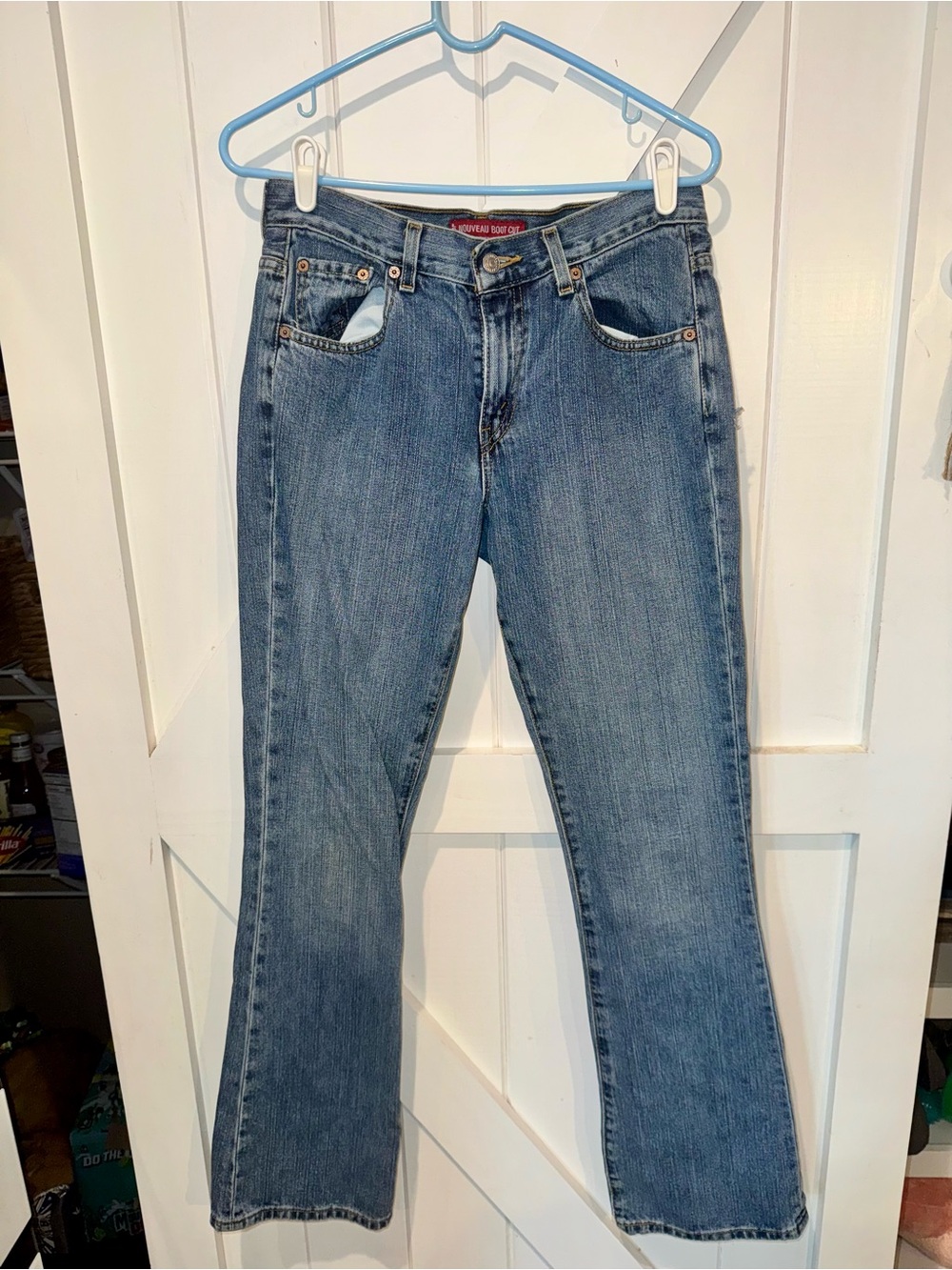 Levi’s 515 Nouveau Boot Cut Jeans Women’s 8 Miss Low Rise Medium Wash